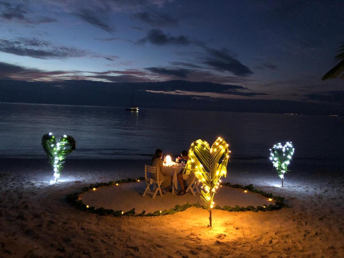 Sunrise By White Sand Dhigurah Dhigurah  Exterior photo